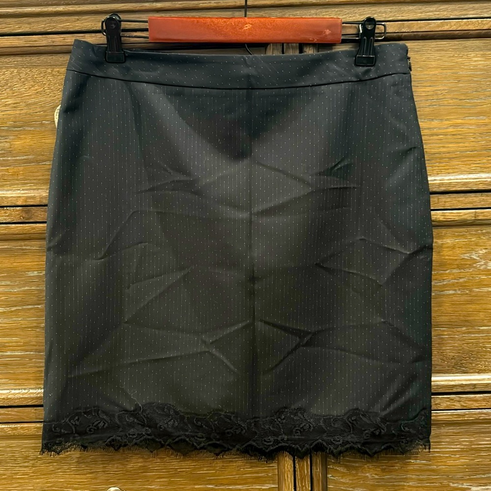 Side zip loft line skirt with less